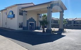 Days Inn By Wyndham El Paso West